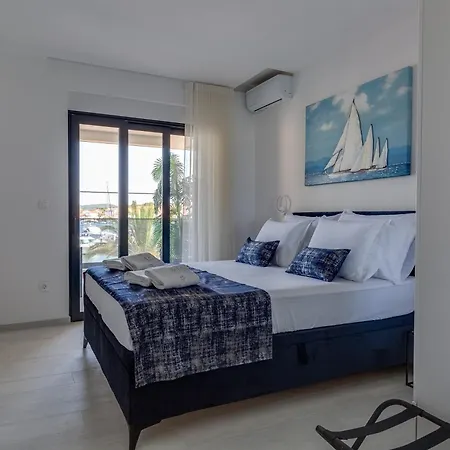 Penthouse Dora Apartman *