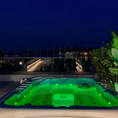 Penthouse Dora Apartman