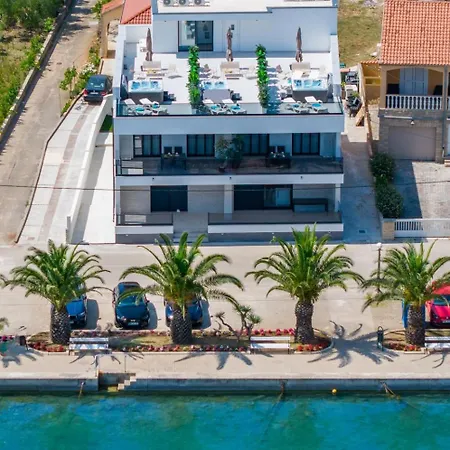 Penthouse Dora Apartman