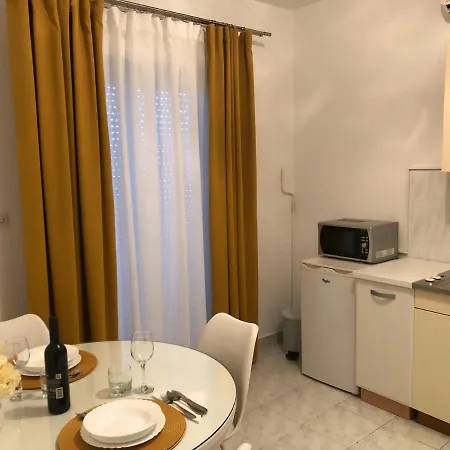 Apartment Dora