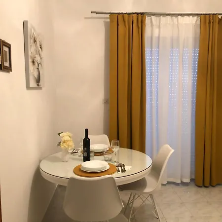 Dora Apartment