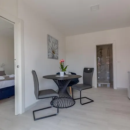 Apartment Penthouse Dora Kukljica