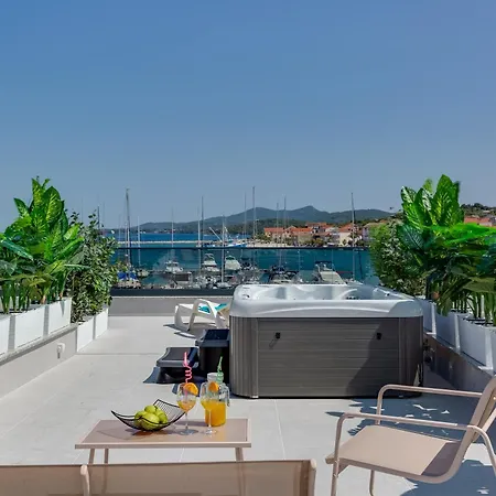 Penthouse Dora * تشوكييتزا