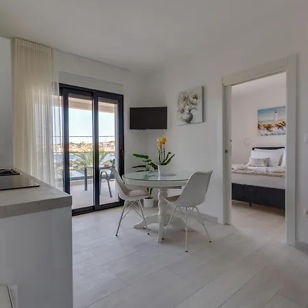 Lejlighed Penthouse Dora